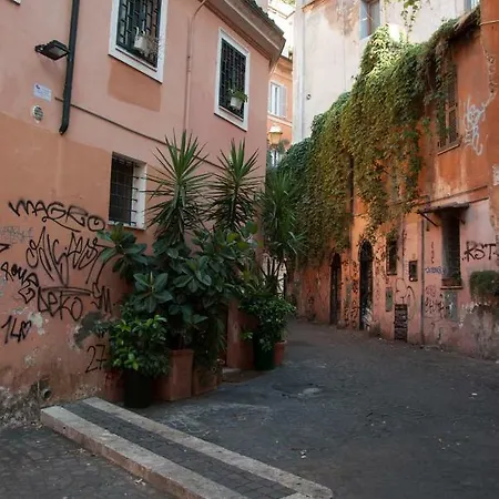 Excubitorium-trastevere Lägenhet